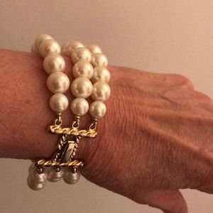 3 Strand Faux pearl bracelet